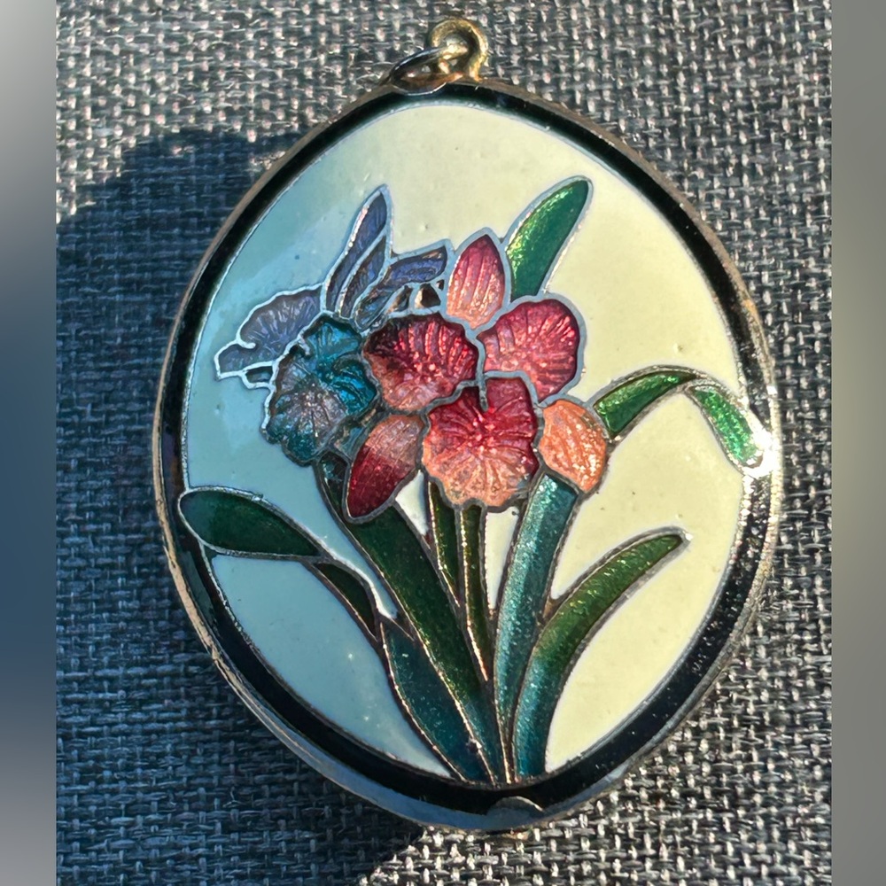 Vintage Cloisonné Pendant